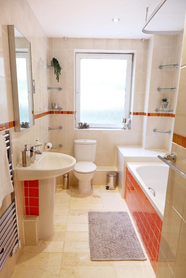 Stunning Apartment Close To Cambridge Station With Free Parking! المظهر الخارجي الصورة